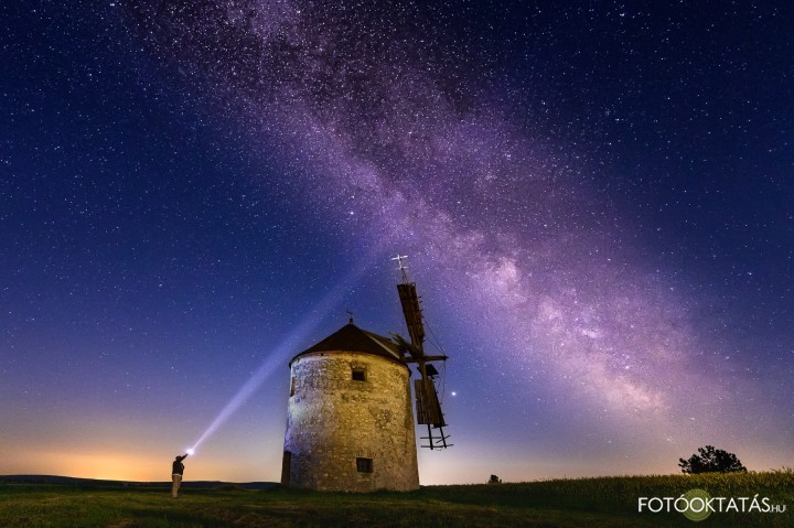 Imre Tamas dolgozik Milky Way Hungary